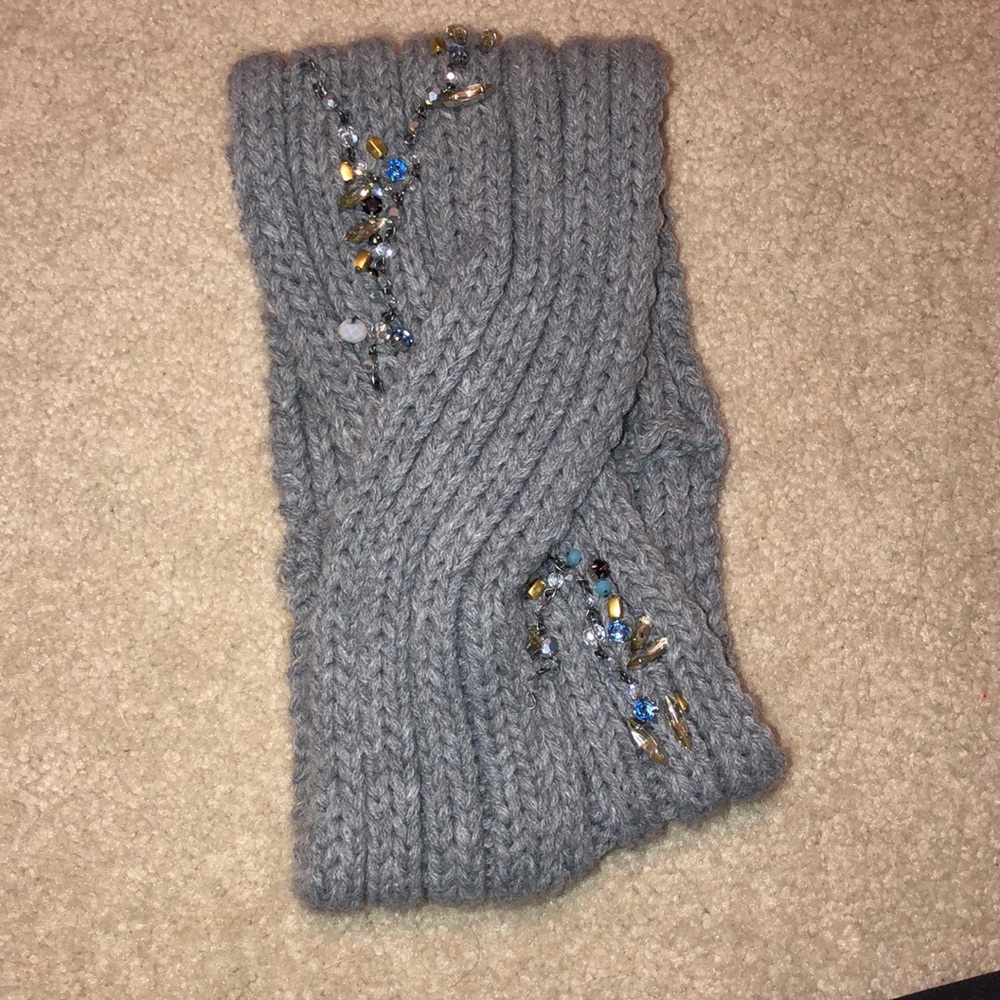 Altrd state ear band